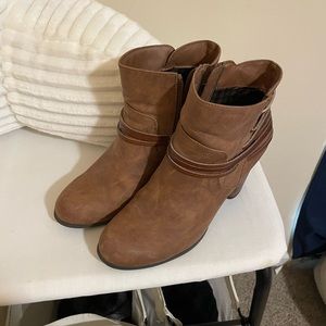 Madden Girl Booties Size 9 WIDE